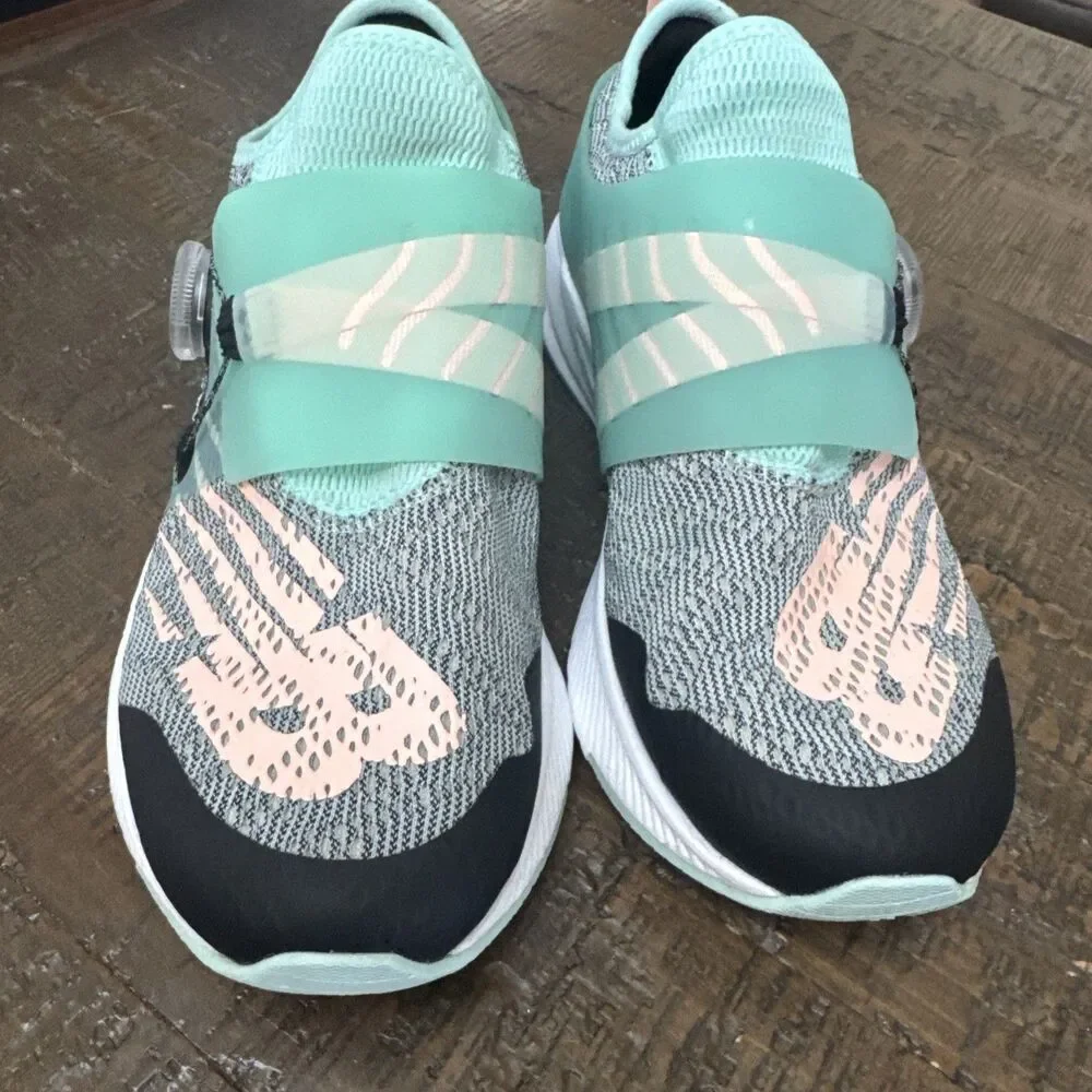 New Balance Shoes Youth 6 Wide Fuel cell  Reveal v2 BOA Lace Sneakers Teal